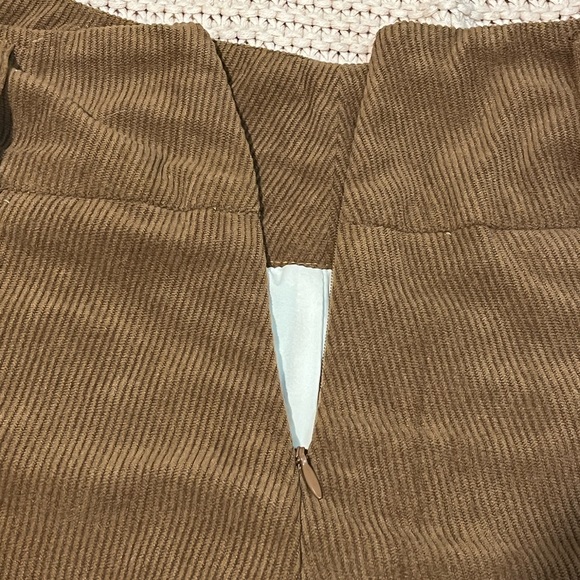 HALARA CORDUROY PLEATED SKIRT WITH SHORTS NWT - Picture 7 of 7